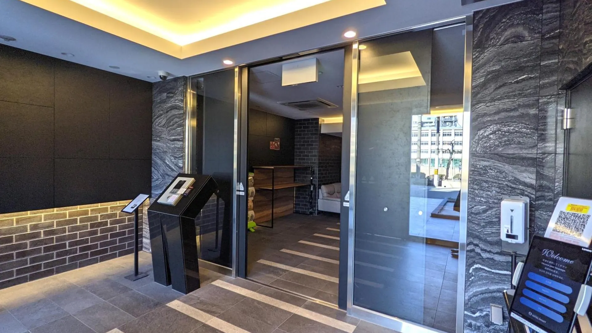 Apartment Eslead Hotel Namba Ebisu West Osaka